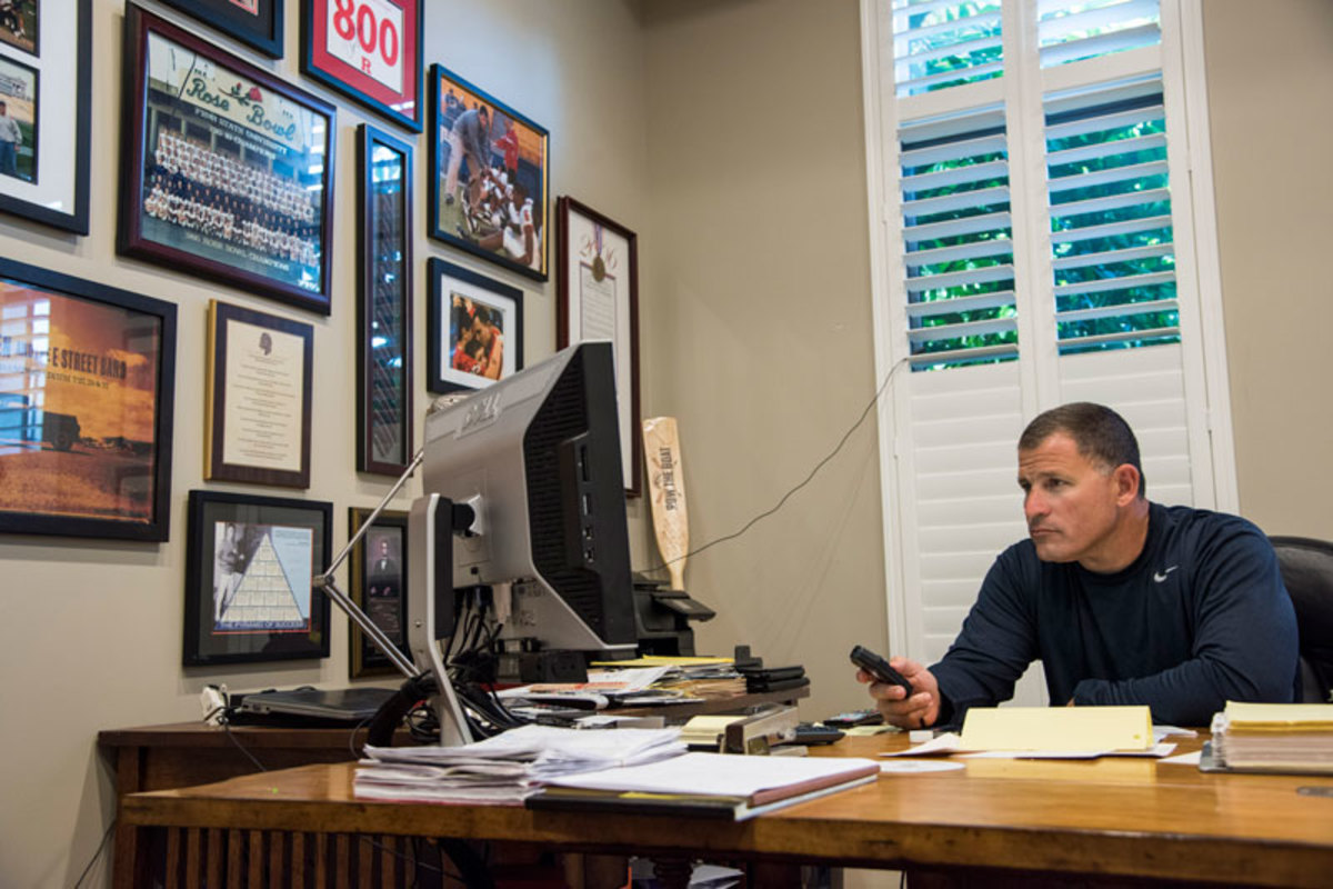 schiano-office-02.jpg